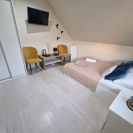 ホームステイ Luna Mieroszyno