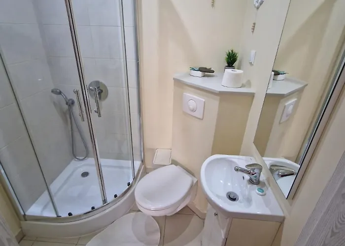 Luna Mieroszyno Rum i privatbostad Jastrzębia Góra