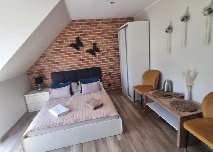 Luna Mieroszyno Rum i privatbostad Jastrzębia Góra